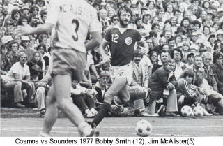 NASL Soccer New York Cosmos 77 Road Bobby Smith