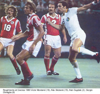 Tulsa Roughnecks New York Cosmos 1980 Home Giorgio Chinaglia, Victor Moreland, Alan Dugdale, Alex Skotarek