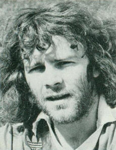 Earthquakes 80 Head Alfie Conn