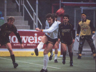Sting 86-87 Home Manny Rojas, Strikers Alan Willey