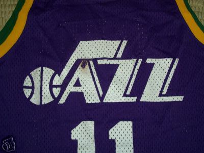 Temporada 1978-79 - Página 3 Jazz%2078-79%20Road%20Jersey%20James%20Hardy%20Detail