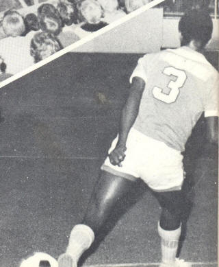 NASL Soccer Los Angeles Aztecs 74-75 Indoor Road Back Ramon Moraldo