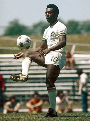 NASL Soccer New York Cosmos 1975-76 Home Pele Striped Sleeves (2)