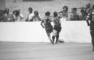 Rowdies 79-80 Indoor Road Back Wes McLeod, Strikers 80-01-12