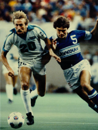 Sounders 80 Home Tommy Hutchison, Whitecaps