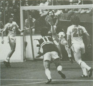 Sting 80-81 Indoor Road Back Mark Simanton, Drillers Pasquale DeLuca