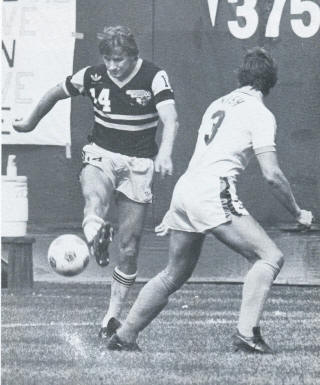 NASL Soccer Chicago Sting 81 Road Ingo Peter, Sounders David Nish