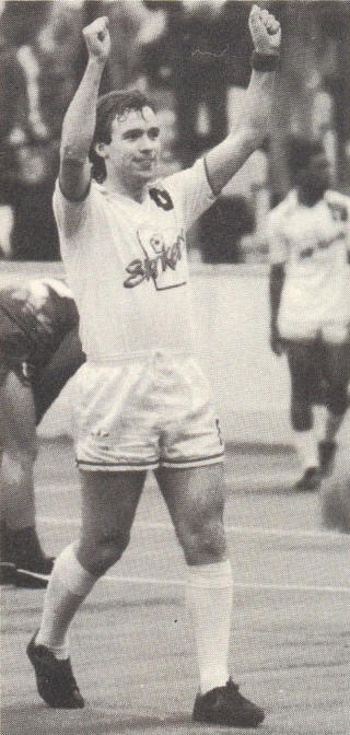 Strikers 84-85 Road John Bain