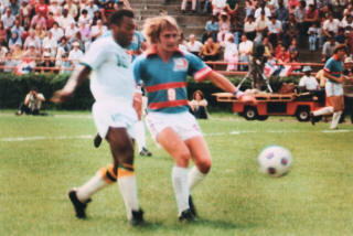 NASL Soccer Dallas Tornado 1975 Mickey Moore, Cosmos