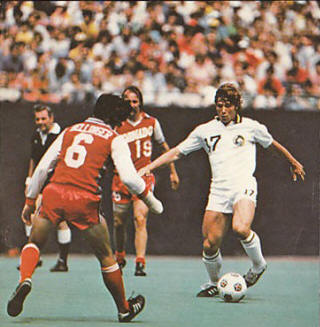 Dallas Tornado 1979 Road Back Tony Bellinger.jpg