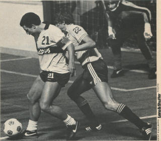 Whitecaps 80-81 Indoor Home Carl Valentine, Surf Tony Crudo