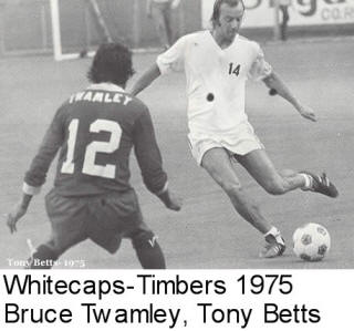 NASL Soccer Vancouver Whitecaps 75 road back bruce twamley Timbers Tony Betts