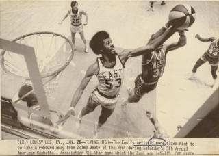 All-Star 71-72 East Artis Gilmore, Bill Melchionni, West Zelmo Beaty