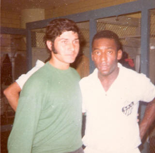 Darts 70 Goalie Ramon Narvaez, Pele 2